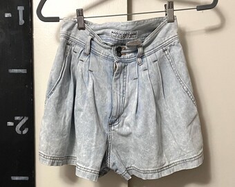 Made in the Shade Vintage Acid Washed Jean Shorts Pleated Jrs size 9 waist 25