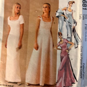 Vintage 1998 McCalls 9681 Symönster: Aftonklänningar för brudtärnor, Storlekar 18-22