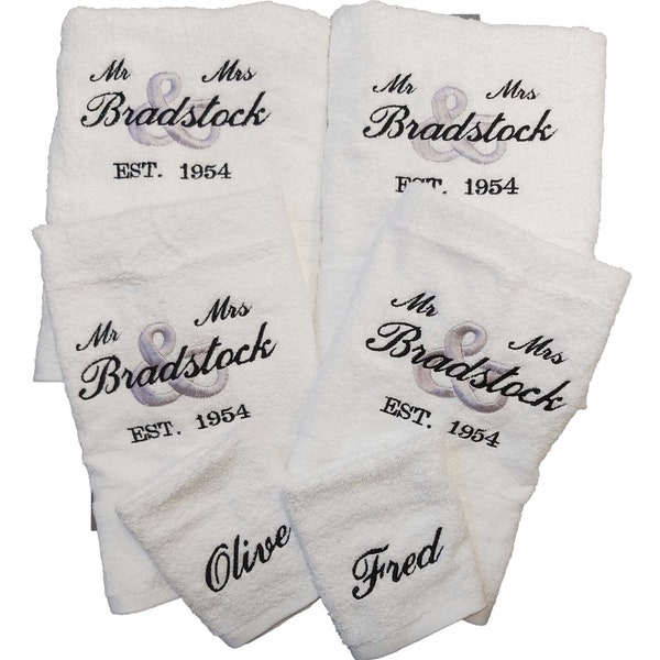 Personalised wedding towel set, Bath towel set, Mr & Mrs towels, embroidered towels, 2nd anniversary gift, silver ruby golden anniversary,