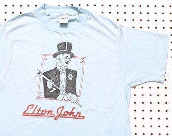 73 ELTON JOHN T Shirt vil ched made in USA Tour Music Rock Top Hut Plattenlabel Vintage Band T Shirt Elton John Tour