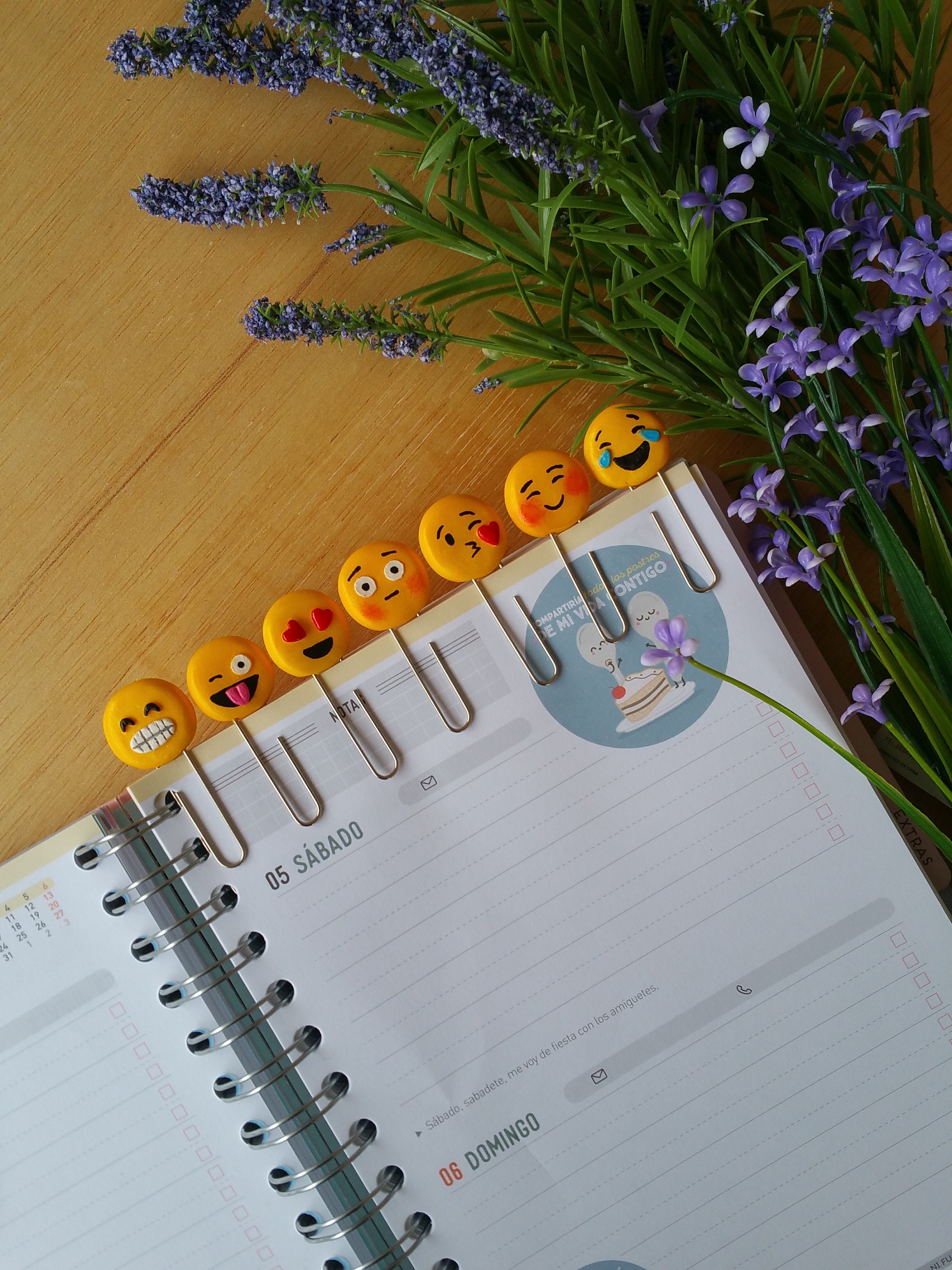 Set of paper clips smiley face emoji or smiley face whatsapp Etsy