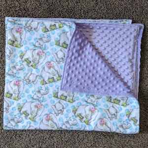 Mama und Baby Elefanten Floral Babydecke mit Lavendel Rücken