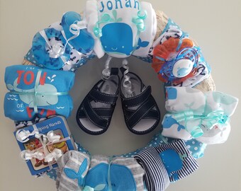 Personlig krans med valtema för babykläder och accessoarer