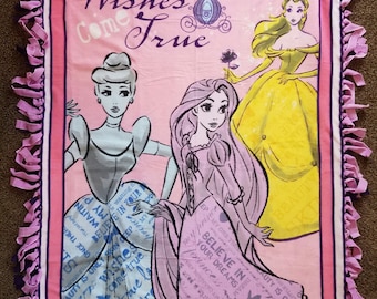 Auguri si avverano, credere nei tuoi sogni principesse Disney Cenerentola, Raperonzolo, e Belle Fleece cravatta coperta