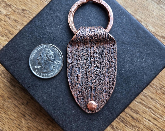 Handmade Recycled Copper Key Fob, Hammered Wire Ring with Tapered,  Double Walled, Natural Etched Pipe - 1.25in × 2.25in - TwistedByKen