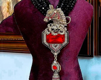 Collier Mutltirangs,collier pampilles,collier romantique,collier haute couture,collier princesse,collier exquis,cadeau femme