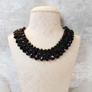 Collier Mutltirangs,,collier romantique,collier haute couture,collier princesse,collier exquis,cadeau femme,collier noir,cokkier bavoir image 4