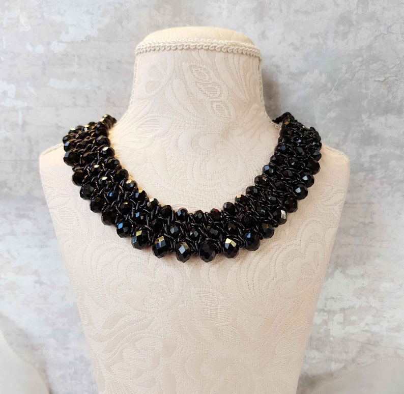 Collier Mutltirangs,,collier romantique,collier haute couture,collier princesse,collier exquis,cadeau femme,collier noir,cokkier bavoir image 4