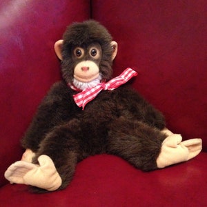 Vintage Steiff Mohair Air Brushed Felt Jocko Chimpanzee Gold Ear Tag Trademark Germany 1980s One Owner Estate