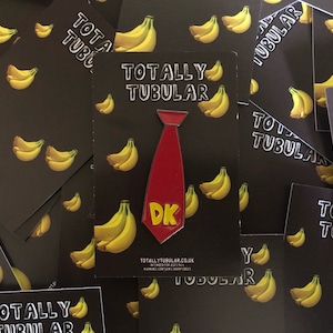 Donkey kong tie hard enamel pin badge