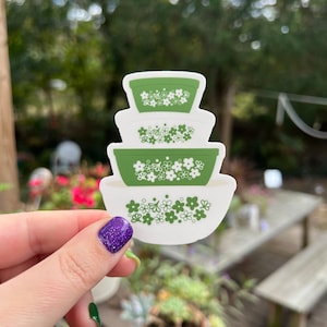 Crazy Daisy Pyrex Magnet | Mixing Bowls | Green & White | Fridge Magnet | Retro Decor | Vintage Aesthetic | Springblossom