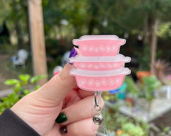 Pink Daisy Pyrex Badge Reel: Retro Kitchenware Accessory