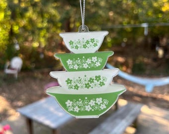 Crazy Daisy Nesting Bowls Ornament: Retro Kitchen Green White Pyrex Inspired Spring Blossom