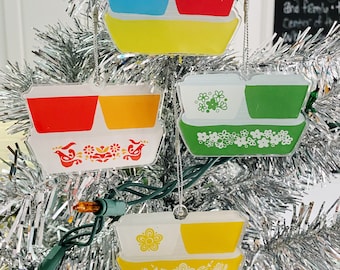 Vintage Pyrex Christmas Ornament: Refrigerator Fridgie Set