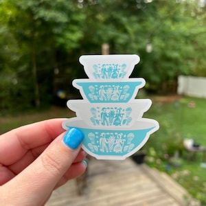 Pyrex Butterprint Magnet | Nesting Bowls | Turquoise & White | Fridge Magnet | Retro Decor | Vintage Aesthetic
