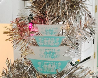 Pyrex Butterprint Nesting Bowls Ornament: Turquoise White Retro Kitchen Christmas Decor