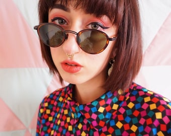 Vintage 90er Jahre / Y2K Schwarz / Schildkröte Abgerundete Sonnenbrille