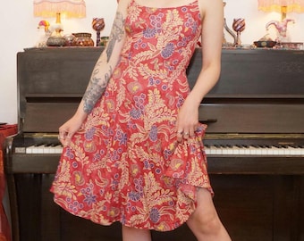 Vestido midi de verano vintage de los 90 con tirantes y estampado floral.