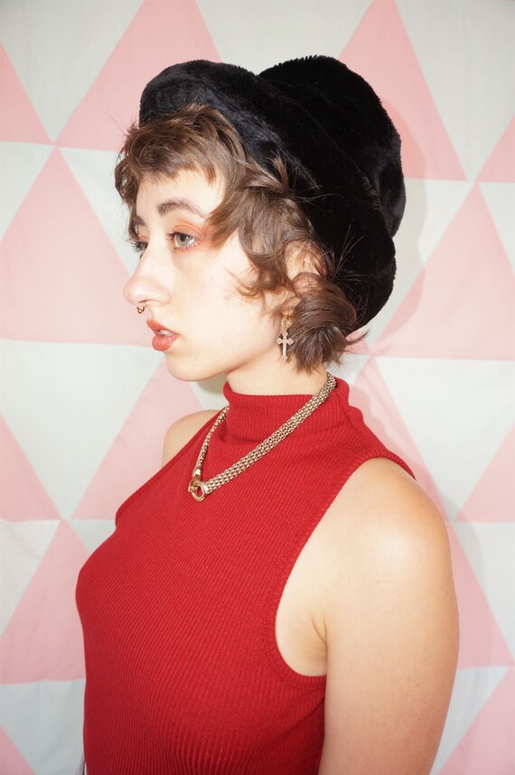 Vintage 90s / Y2K Black Faux Fur Bucket Hat / Cloc