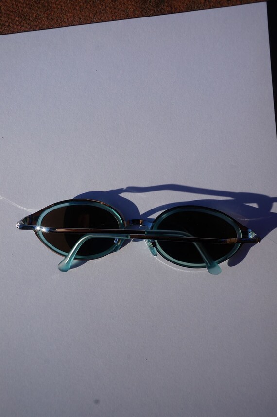 90s vintage ブルー系 18KGPオーバル小ぶり Y2Kメガネフレーム Vintage 90s / Y2K Blue / Silver Oval Mirror Lens Sunglasses - Etsy