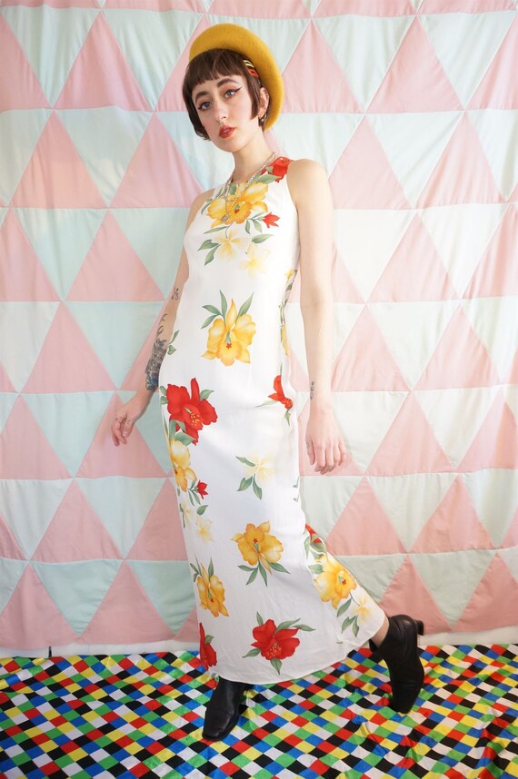 Vintage 90s Red / Yellow / White Floral Viscose Ma