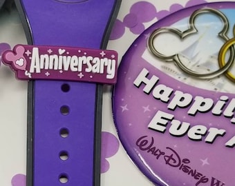 ANNIVERSARY sliding PVC charm/sleeve for use with Disney Magic Bands | soft PVC | I'm Celebrating | MagicBand