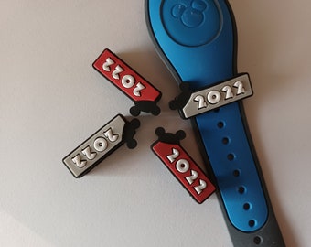 2019-2025 sliding PVC charms for use with Magic Bands | soft PVC | MagicBand fastener flexible accessory