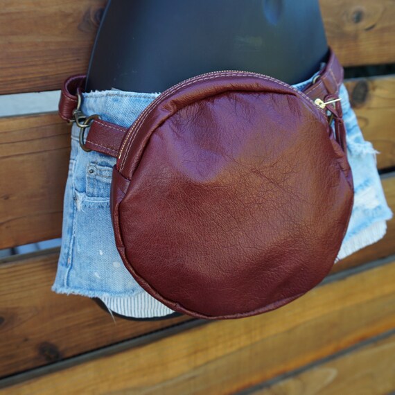Round leather fanny clearance pack