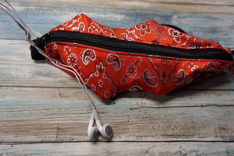 Active Red Bandana Fanny Belt ~ Travel Pack ~ Running Fanny Belt ~ Travel Money Belt ~ Music Belt ~ Festival Fanny Pack Belt
