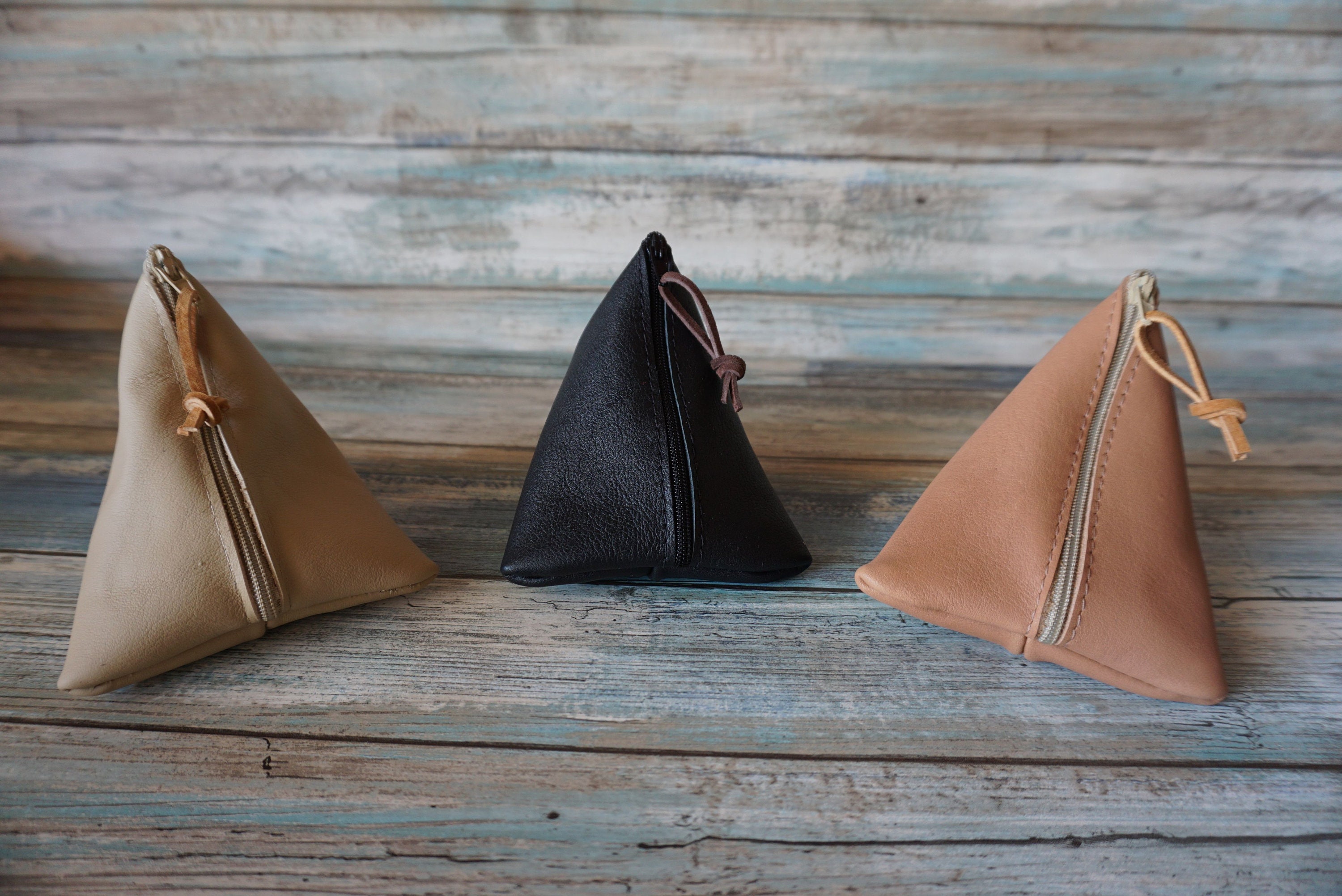 Black Leather Coin Purse / Leather Zippered Pouch / Money Coin Pouch