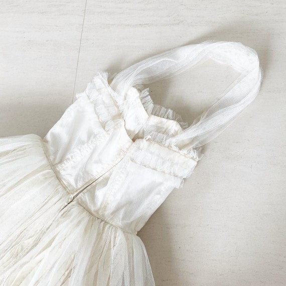 Pretty Pristine White Tulle Dress - image 10