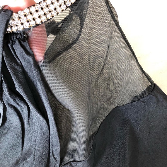 Classic Black Illusion Neckline 1940s Dress - image 4