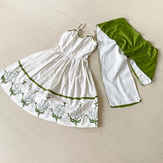 Gorgeous 50s Rose Embroidered Vicky Vaughn Dress w