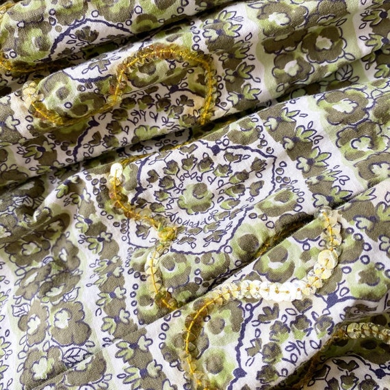 Pretty Paisley Sequinned 50s Dress - image 5