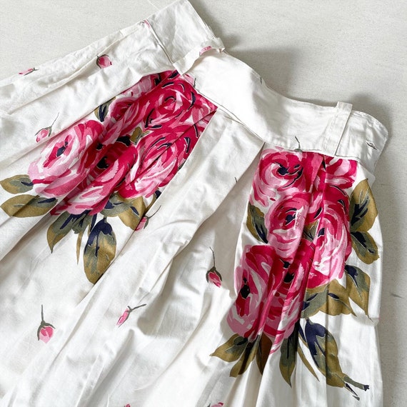 Pretty Rose Print Skirt - image 2