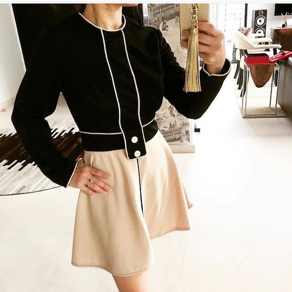 Sassy Chic 60s Mini Dress