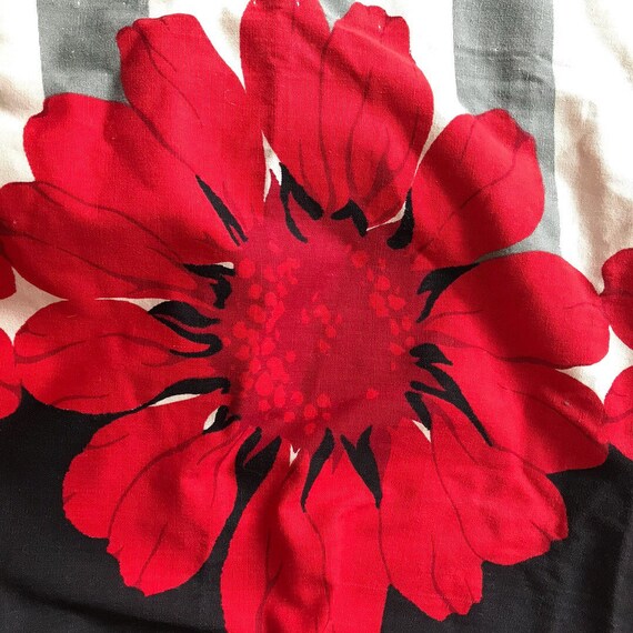 Gorgeous 1950s Floral Border Print Dress - image 4