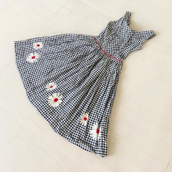 Pretty Gingham Daisies Dress