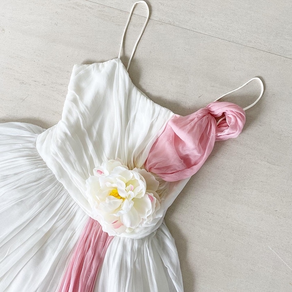 Beautiful White and Dusky Pink Chiffon Dress - image 2