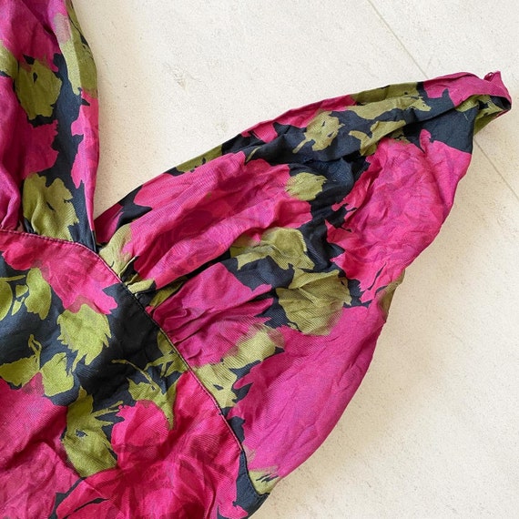 Amazing 1950s silk rose dress - image 3