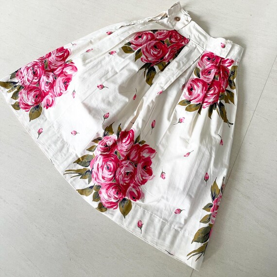 Pretty Rose Print Skirt - image 6