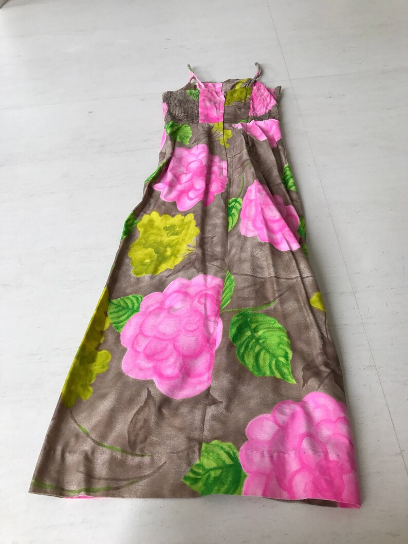 Beautiful 1950s/60s Hawaiian Maxi Floral Print Dress image 6