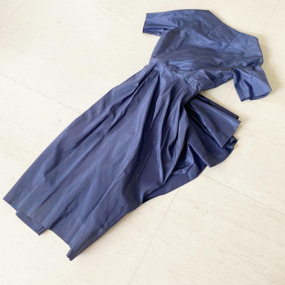 Stunning Ceil Chapman Wiggle Dress in Icy Grey Blu