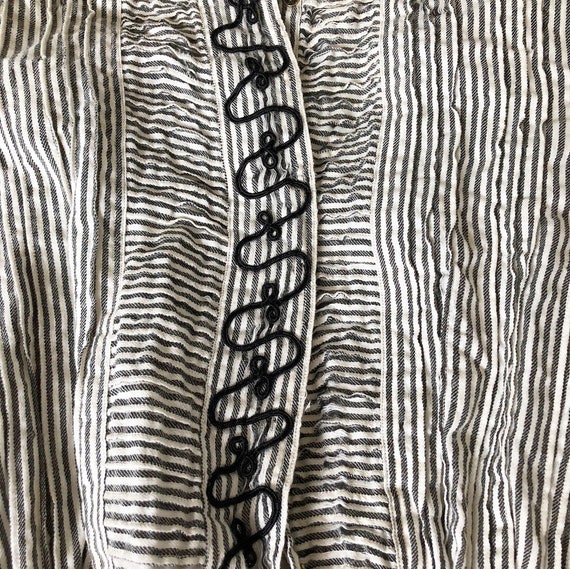 Amazing Victorian Pinstrip Top with Soutache deta… - image 5