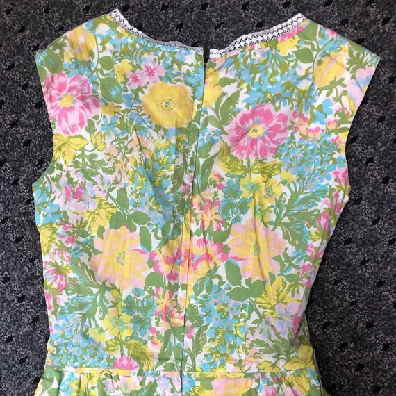 Pretty 1950s Cotton Floral Day Dress - image 6