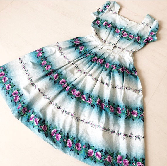 Lovely 50s Rose Bud Floral Dress - image 1