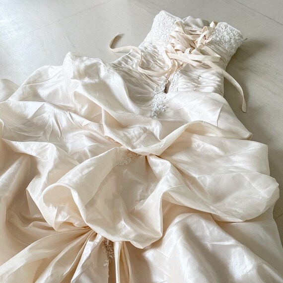 Incredible Victorian Inspired Statement Wedding G… - image 9