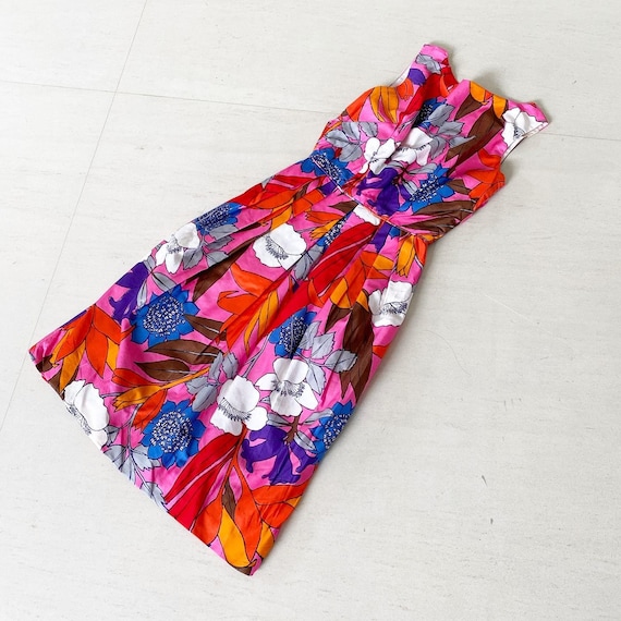 Summery Floral Tori Richard