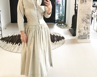 Grace Kelly-like L'Aiglon silk dress