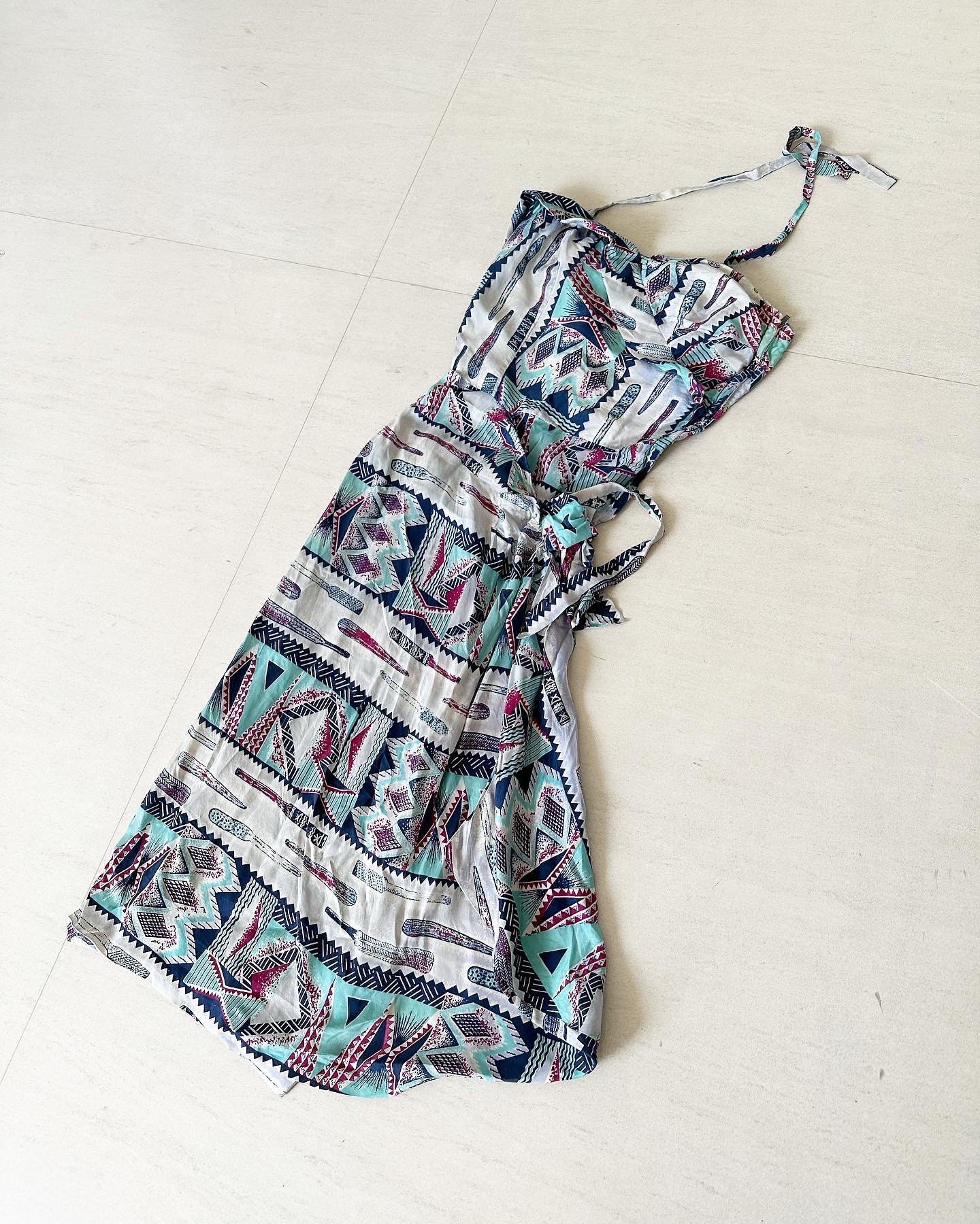 Beautiful Silk Hawaiian Wiggle With Geometric Print
